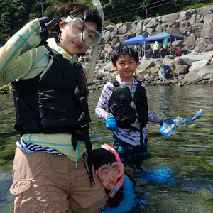 親子で参加,シュノーケリング教室を開催しました。