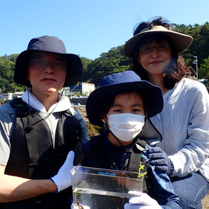 夏休みの宿題に！磯遊び教室を開催