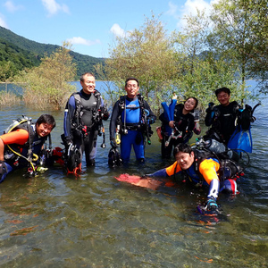 高所淡水ダイビングのメッカ本栖湖で極楽ダイブ