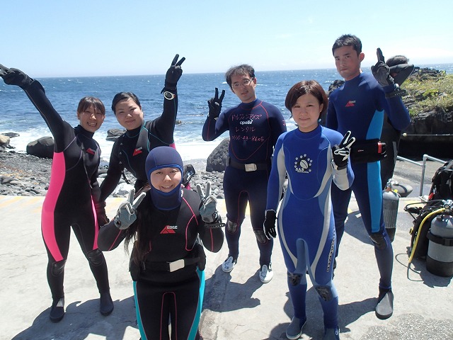 伊豆海洋公園で女子率高めなディープ講習 日記 神奈川県小田原市のスキューバダイビングスクールならドルフィンアイズ 初心者や泳げない人でも ダイビングを趣味にできるようになります