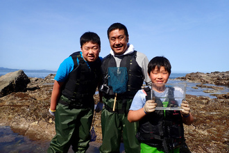 ゴールデンウィークの胴長磯遊び、春の生き物出た〜